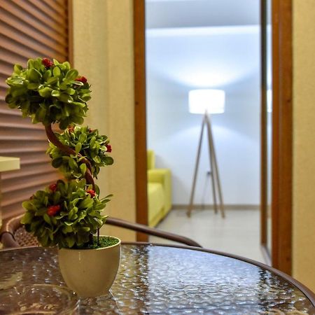 Lux Apartment Flatiron Skopje Eksteriør billede
