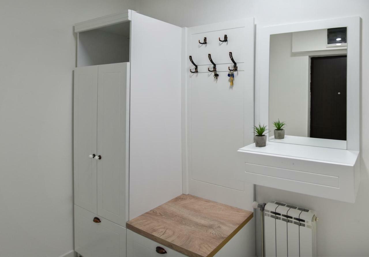 Lux Apartment Flatiron Skopje Eksteriør billede