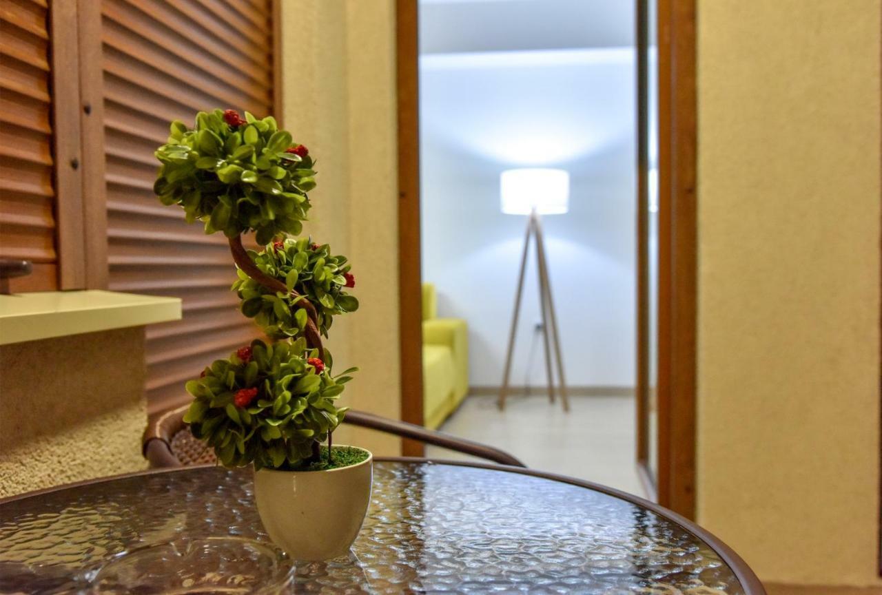 Lux Apartment Flatiron Skopje Eksteriør billede